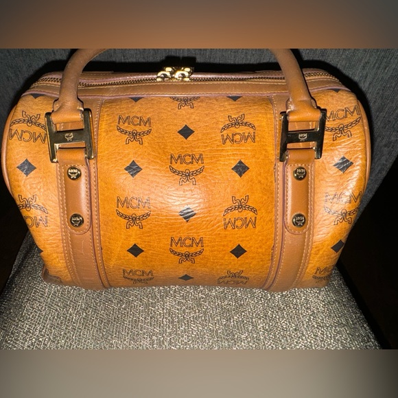 MCM Small Satchel Great Preloved condition - Picture 4 of 12